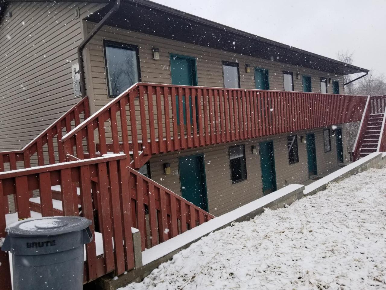 Perry-O Inn & Suites Star Junction Exterior photo