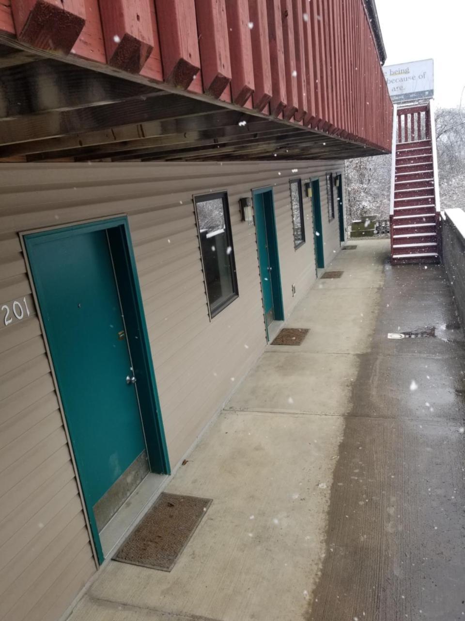 Perry-O Inn & Suites Star Junction Exterior photo